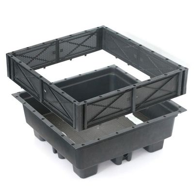 Umweltfreundliches Modular-Tray-System für Blumen und Gemüse mit grünem Dach