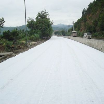 Durchlässige Geotextilien für Staudämme, Deponien und Tunnelhänge