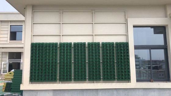 Outdoor-Grünpflanze Vertikaler Garten aus Kunststoff Blumenstapelpfannen für stilvolle grüne Wand